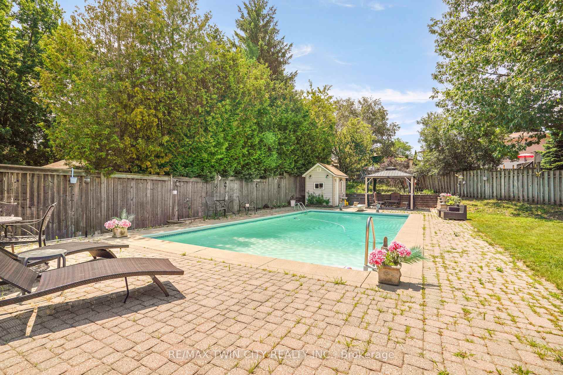 Photo 36 of 14 Thistledown Drive, Brantford, Myrtleville North — HOMEH