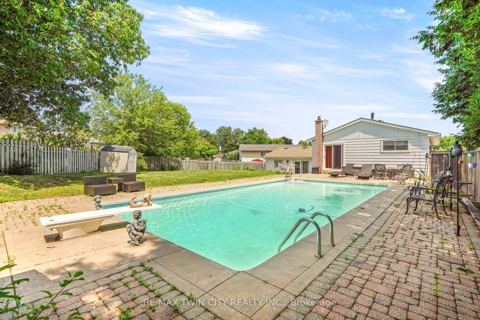 Photo 38 of 14 Thistledown Drive, Brantford, Myrtleville North — HOMEH