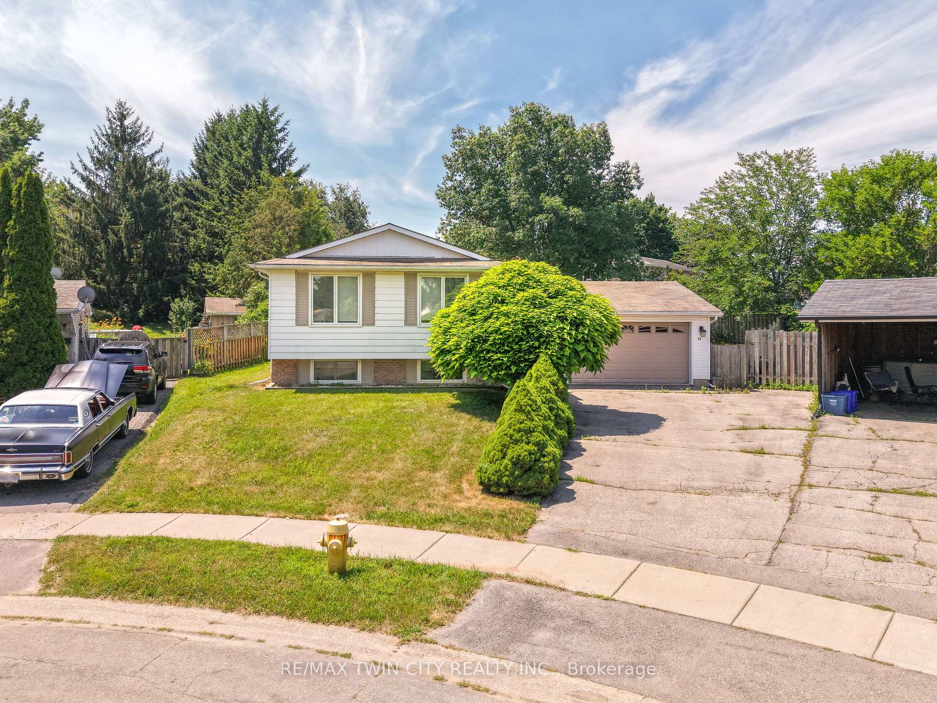 Photo 42 of 14 Thistledown Drive, Brantford, Myrtleville North — HOMEH