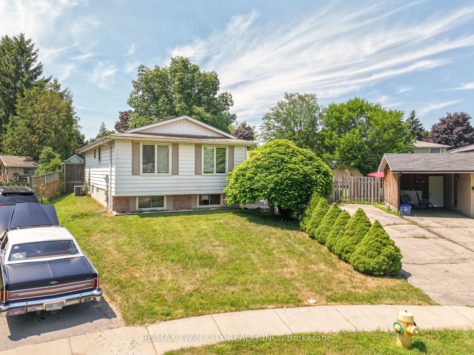 Photo 43 of 14 Thistledown Drive, Brantford, Myrtleville North — HOMEH