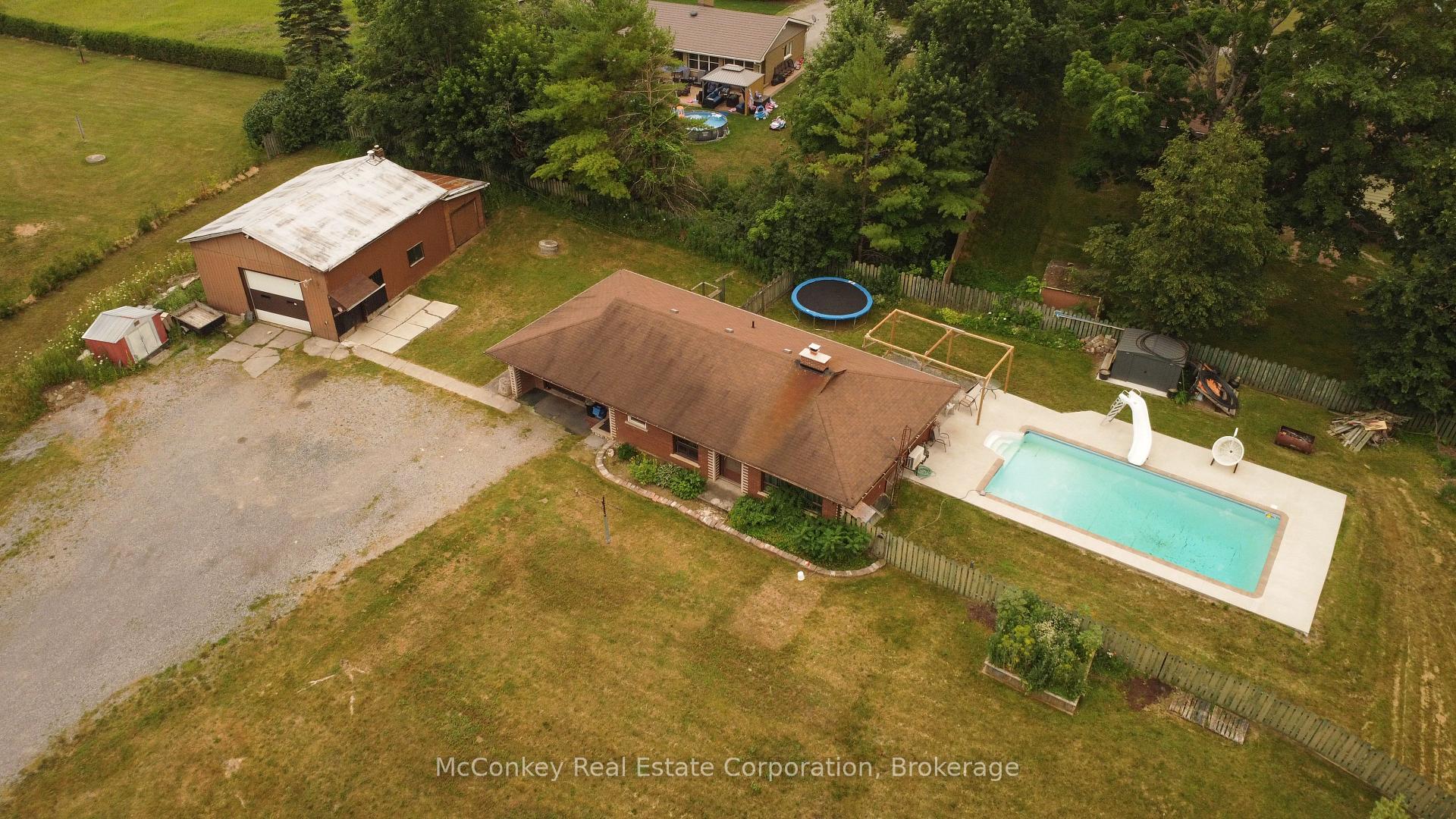 Photo 3 of 129 Clifford Road, Douro-Dummer — HOMEH