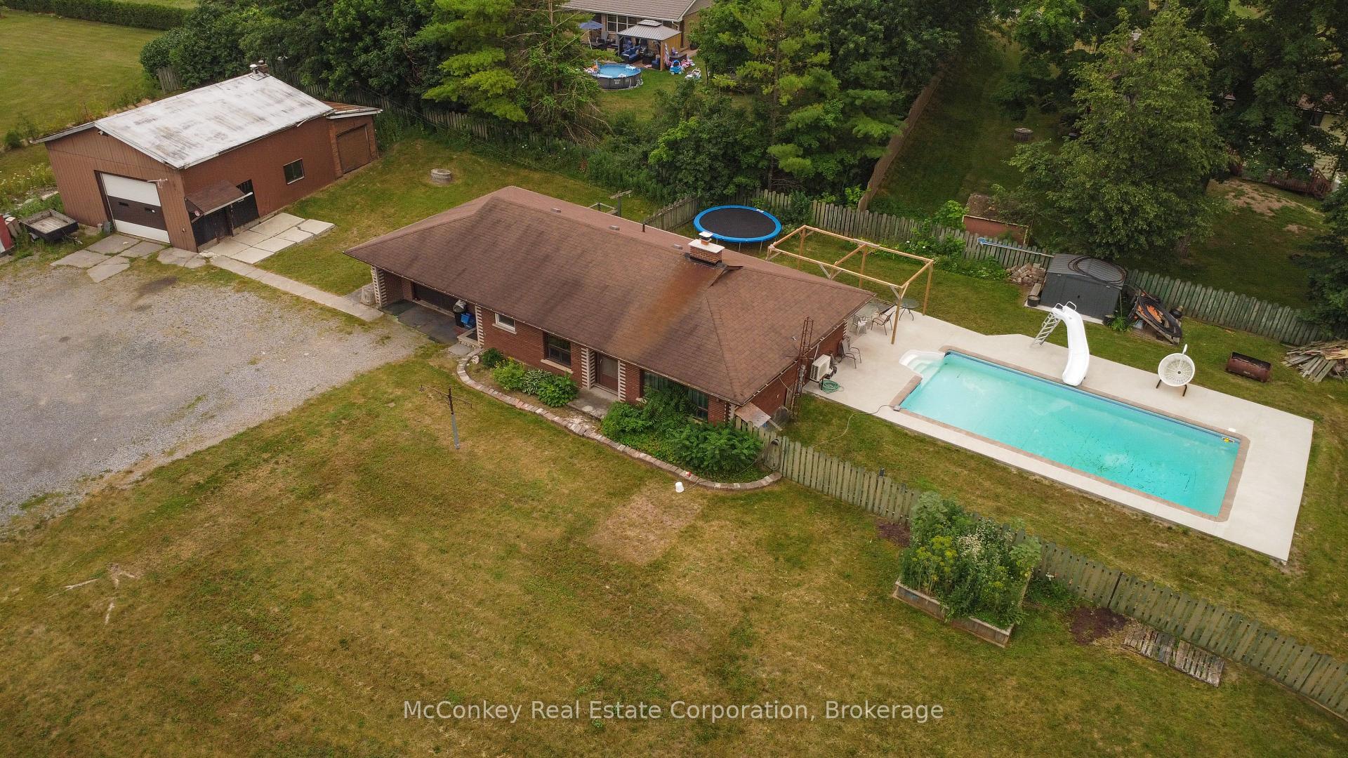 Photo 4 of 129 Clifford Road, Douro-Dummer — HOMEH