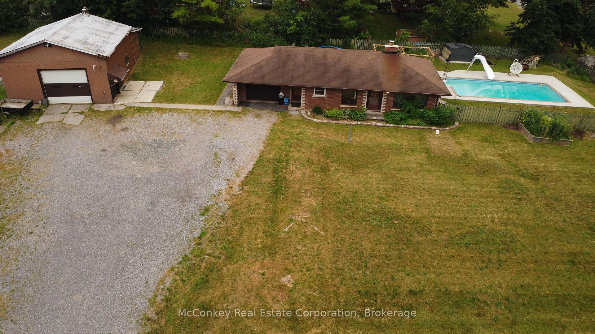 Photo 5 of 129 Clifford Road, Douro-Dummer — HOMEH