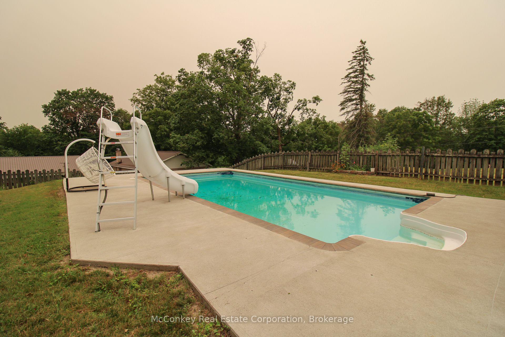 Photo 15 of 129 Clifford Road, Douro-Dummer — HOMEH