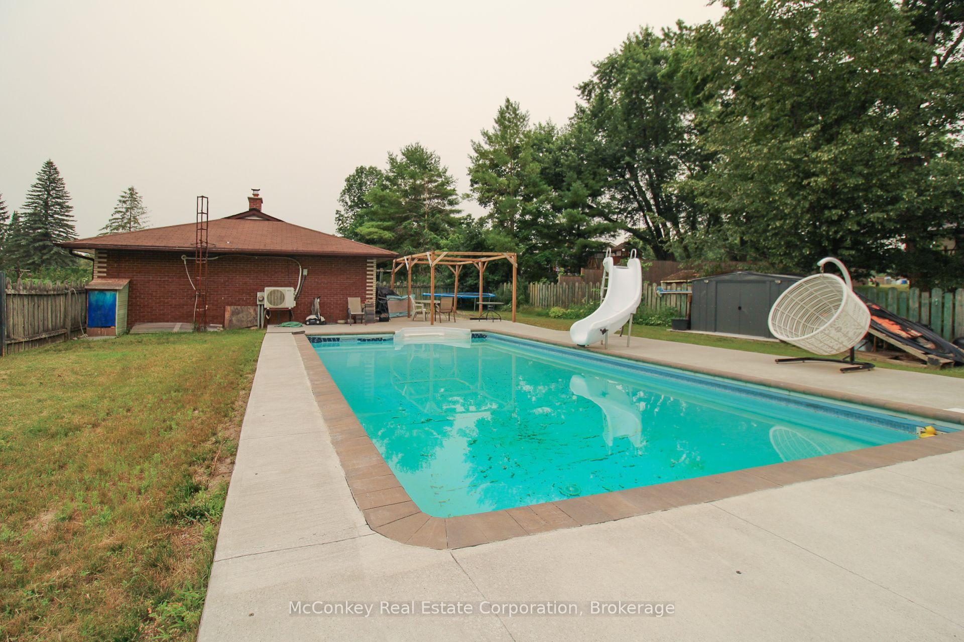 Photo 17 of 129 Clifford Road, Douro-Dummer — HOMEH