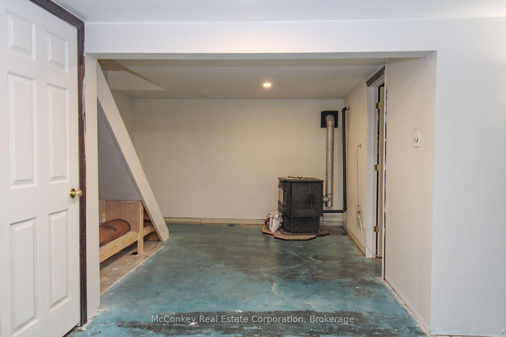 Photo 31 of 129 Clifford Road, Douro-Dummer — HOMEH