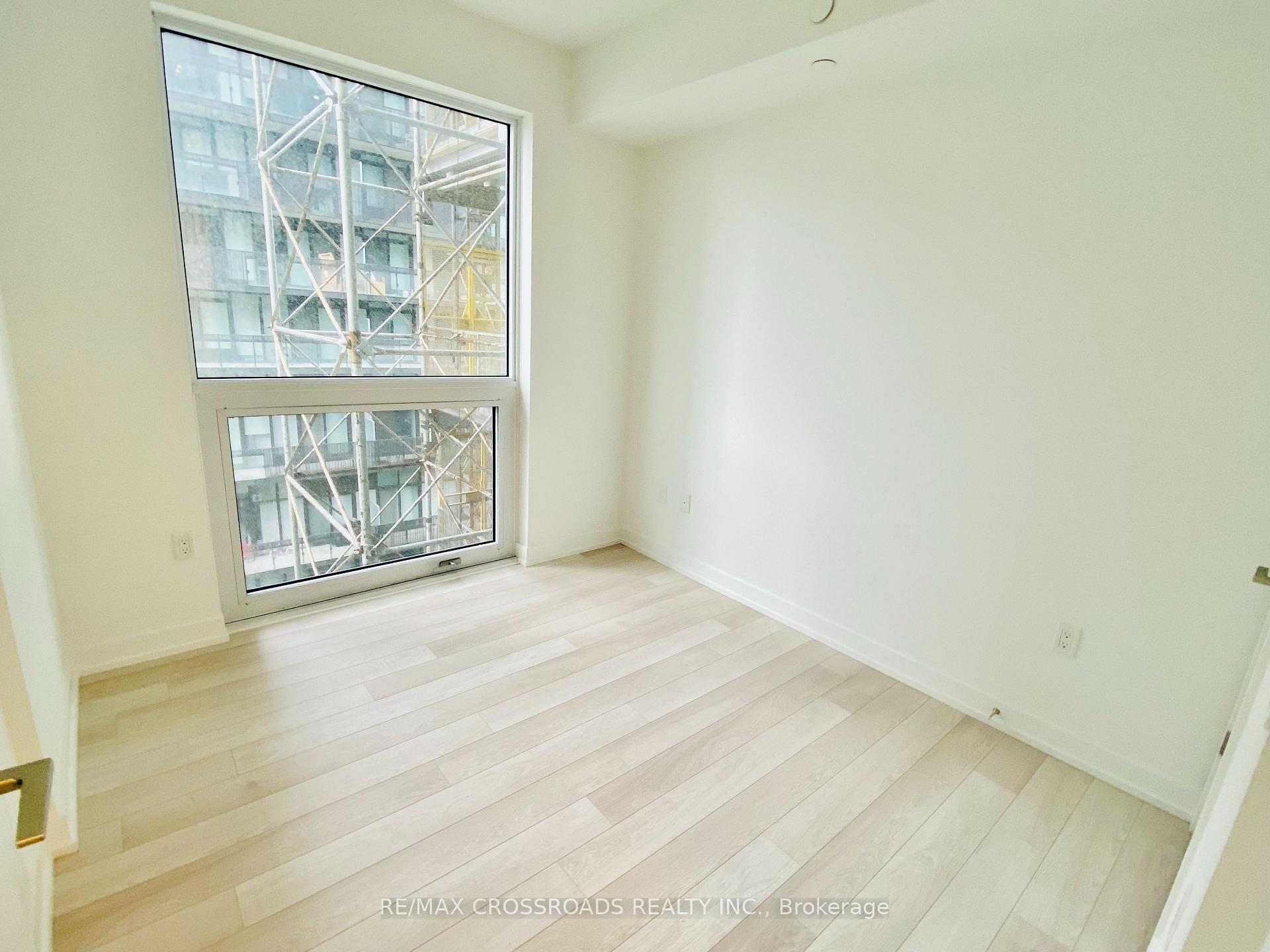 Photo 6 of Unit 905, 39 Roehampton Avenue, Toronto, Mount Pleasant West — HOMEH
