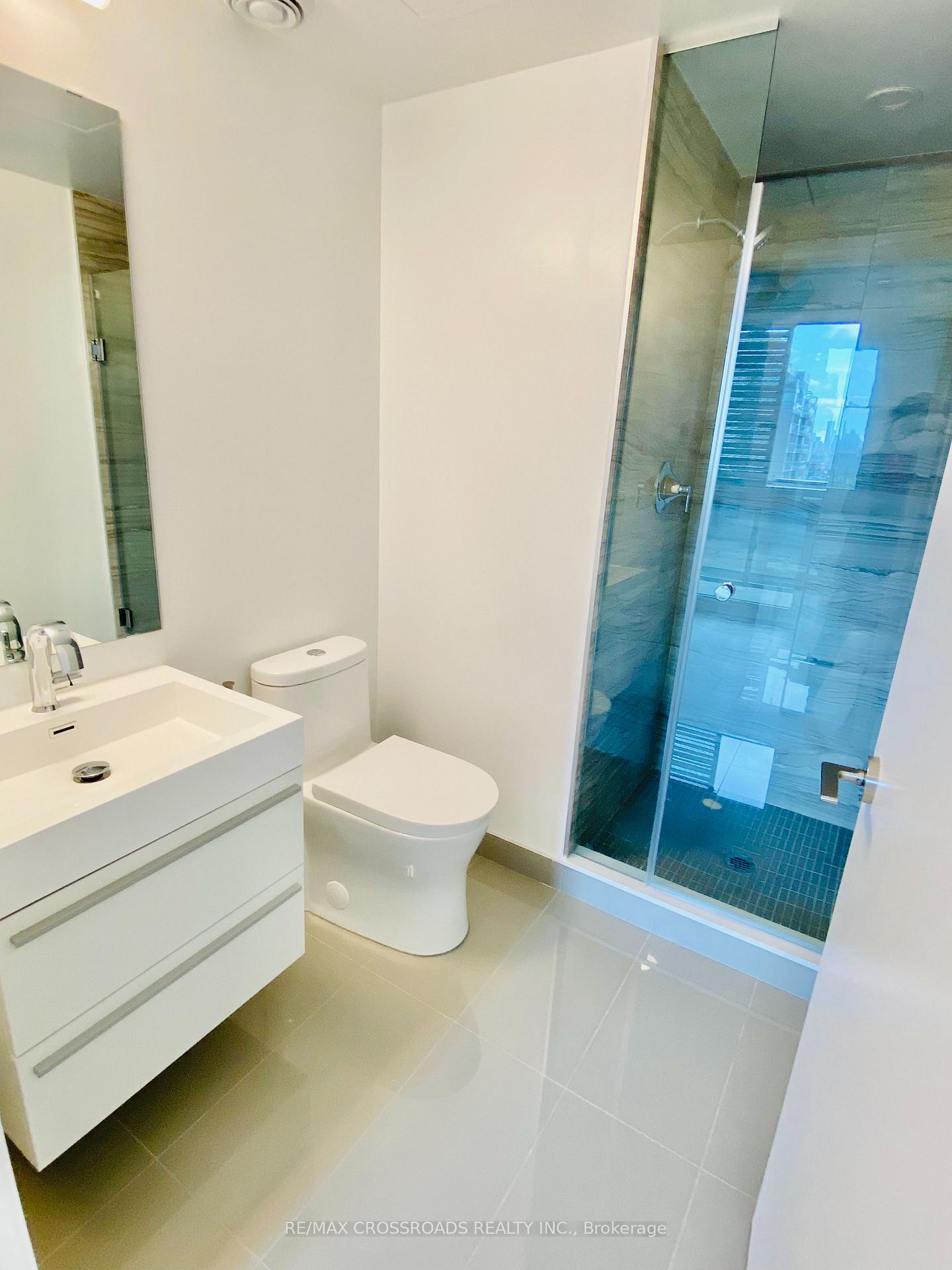 Photo 14 of Unit 905, 39 Roehampton Avenue, Toronto, Mount Pleasant West — HOMEH