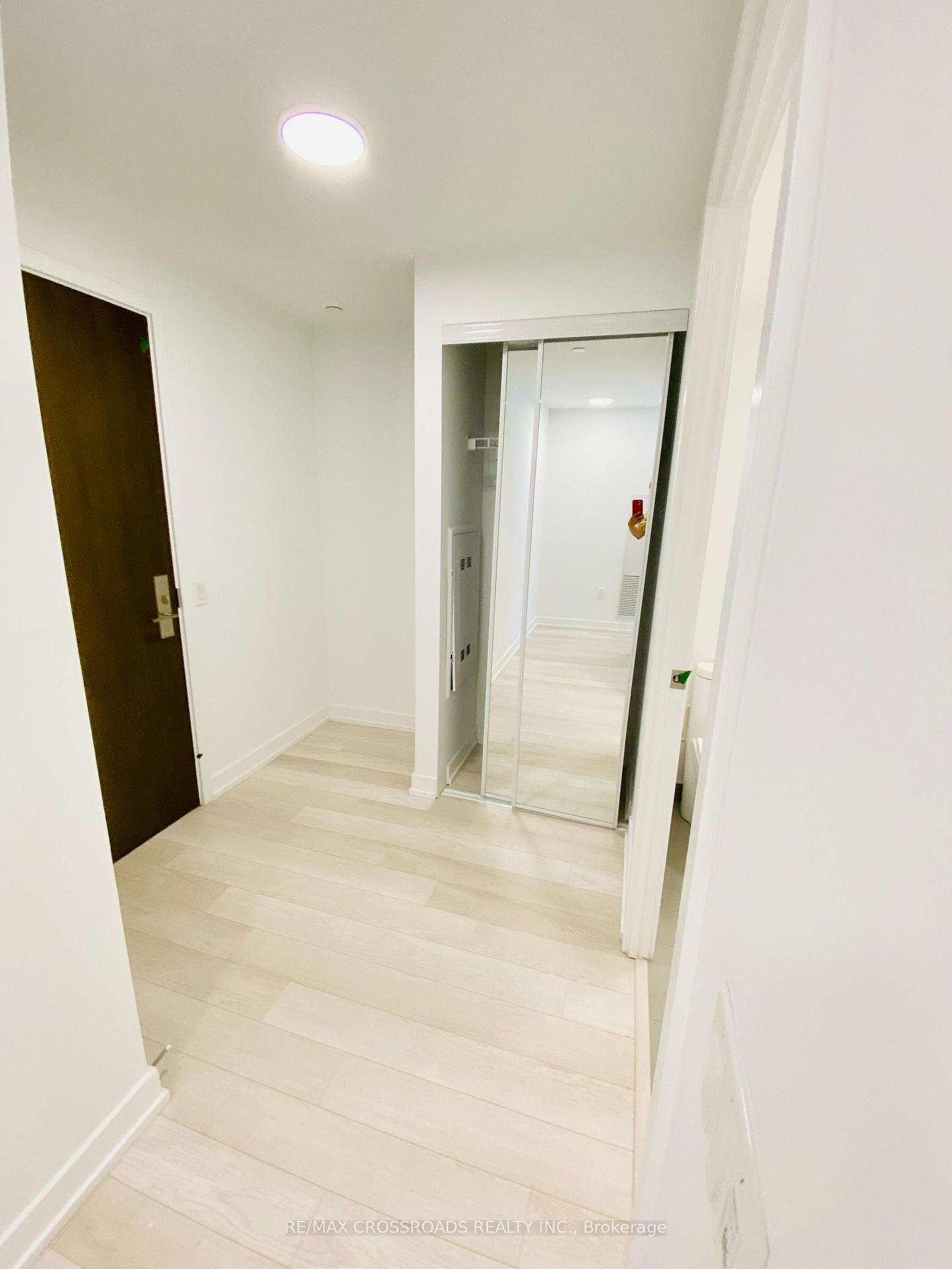 Photo 15 of Unit 905, 39 Roehampton Avenue, Toronto, Mount Pleasant West — HOMEH