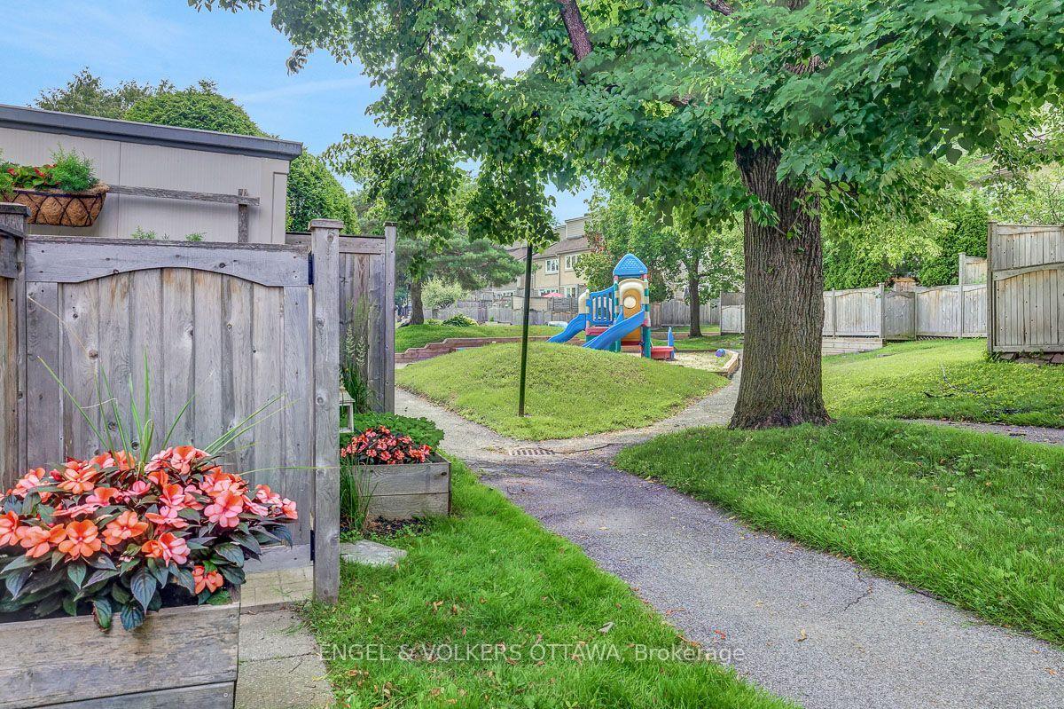 Photo 46 of 66 Peary Way, Ottawa, Kanata - Katimavik — HOMEH