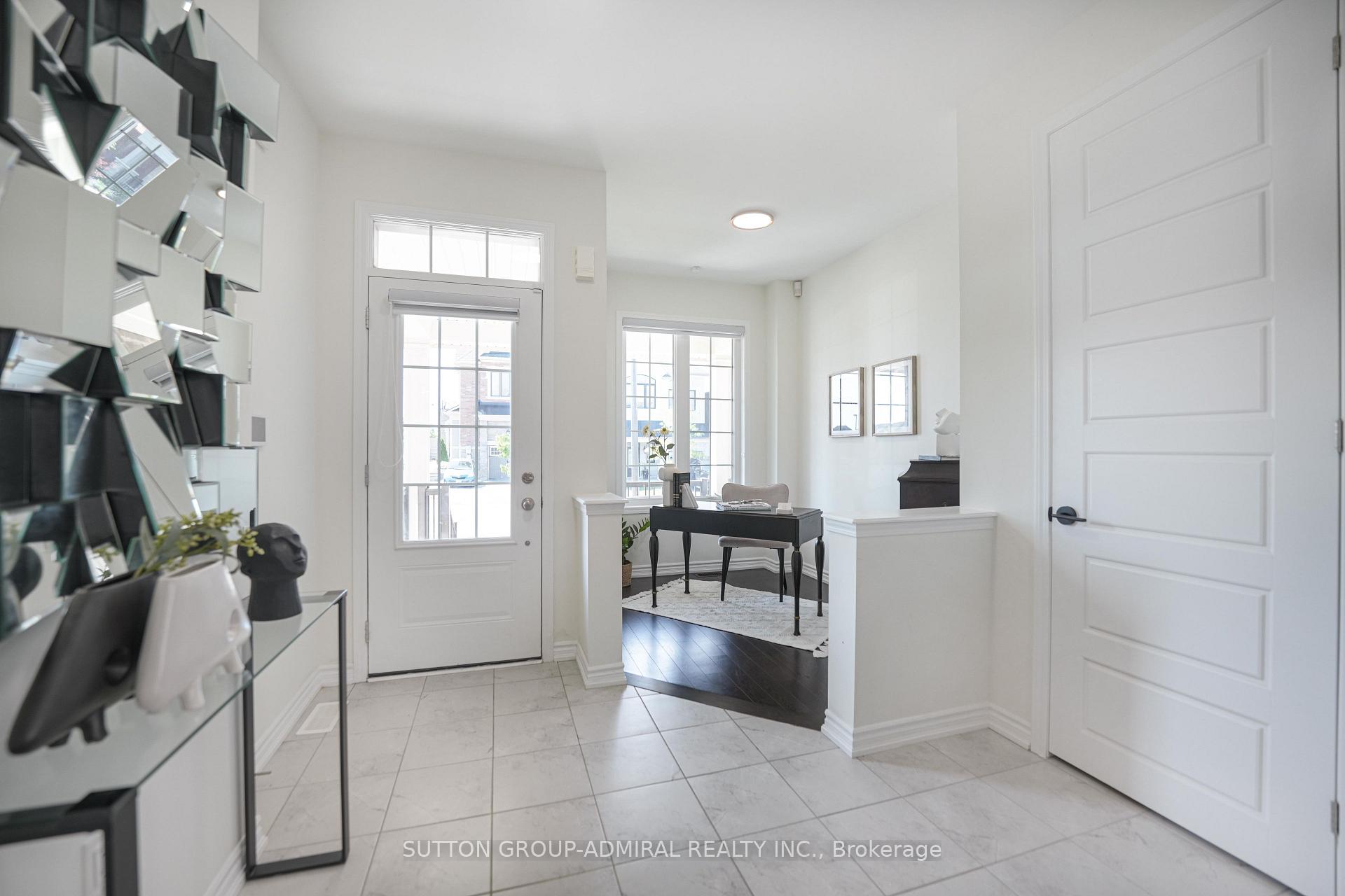 Photo 7 of 18 Morning Sparrow Drive, Vaughan, Kleinburg — HOMEH