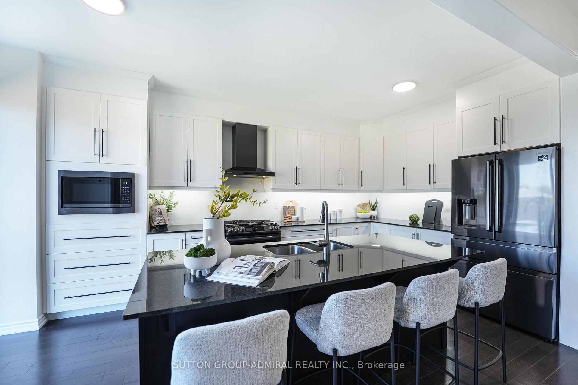 Photo 5 of 18 Morning Sparrow Drive, Vaughan, Kleinburg — HOMEH
