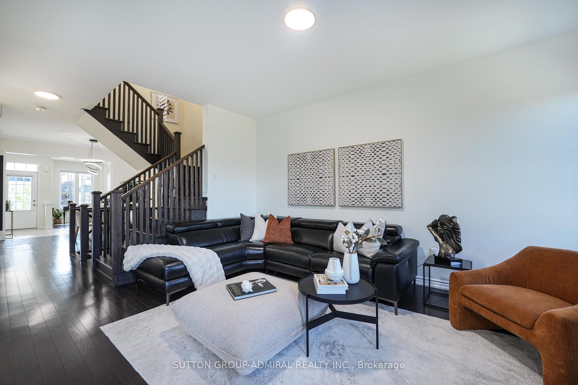 Photo 14 of 18 Morning Sparrow Drive, Vaughan, Kleinburg — HOMEH