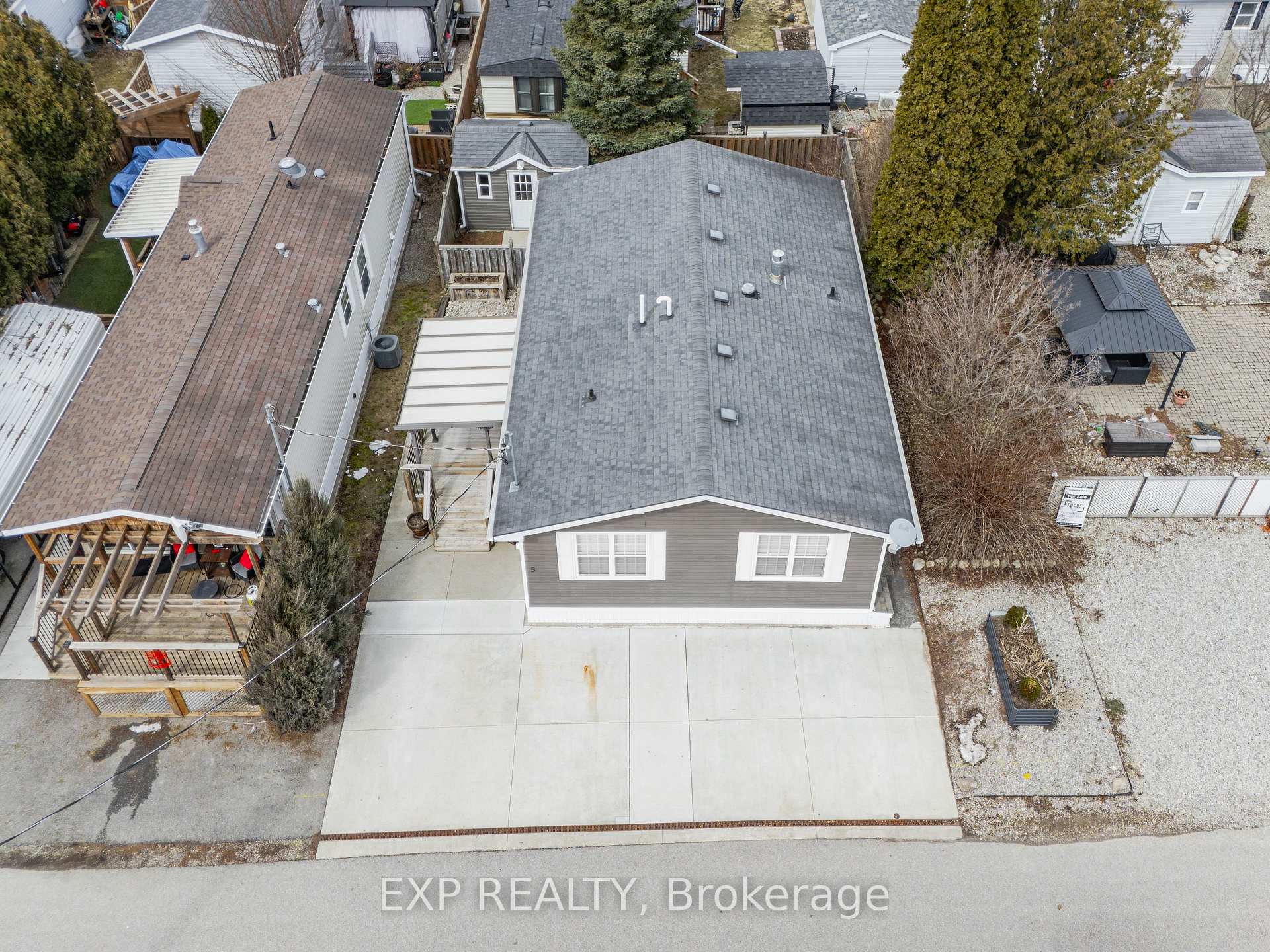 Photo 42 of 5 Elm Street, Puslinch, Rural Puslinch East — HOMEH