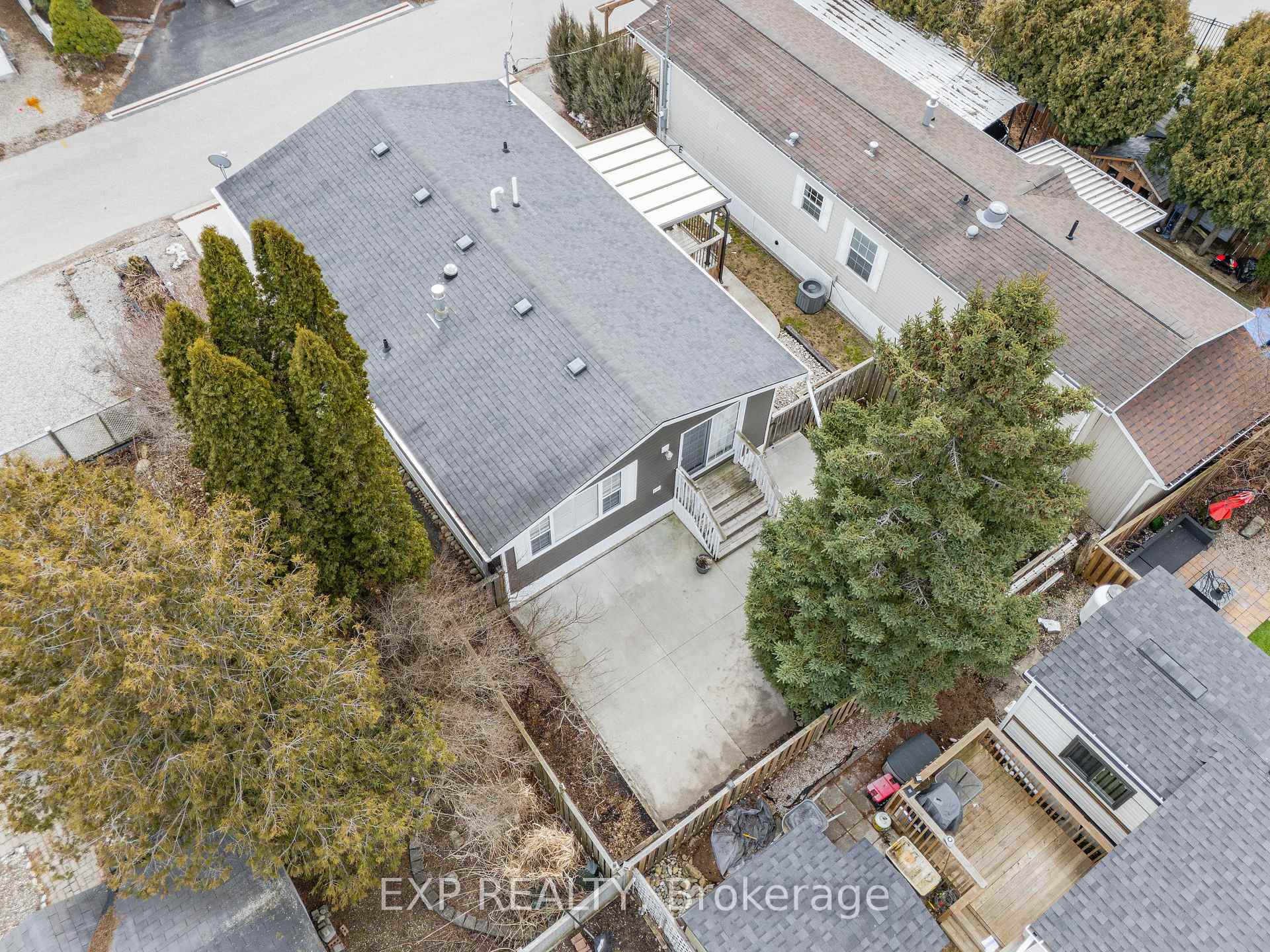 Photo 45 of 5 Elm Street, Puslinch, Rural Puslinch East — HOMEH