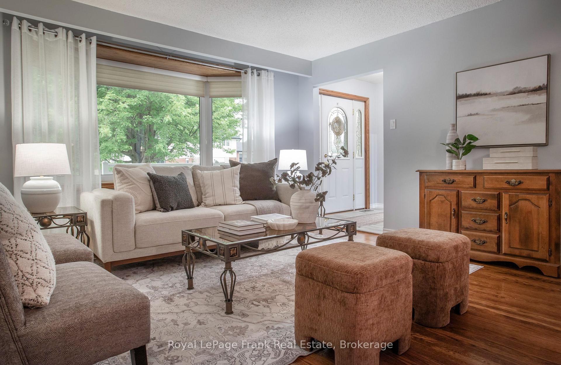 Photo 6 of 34 Baker Road, Ajax, South East — HOMEH
