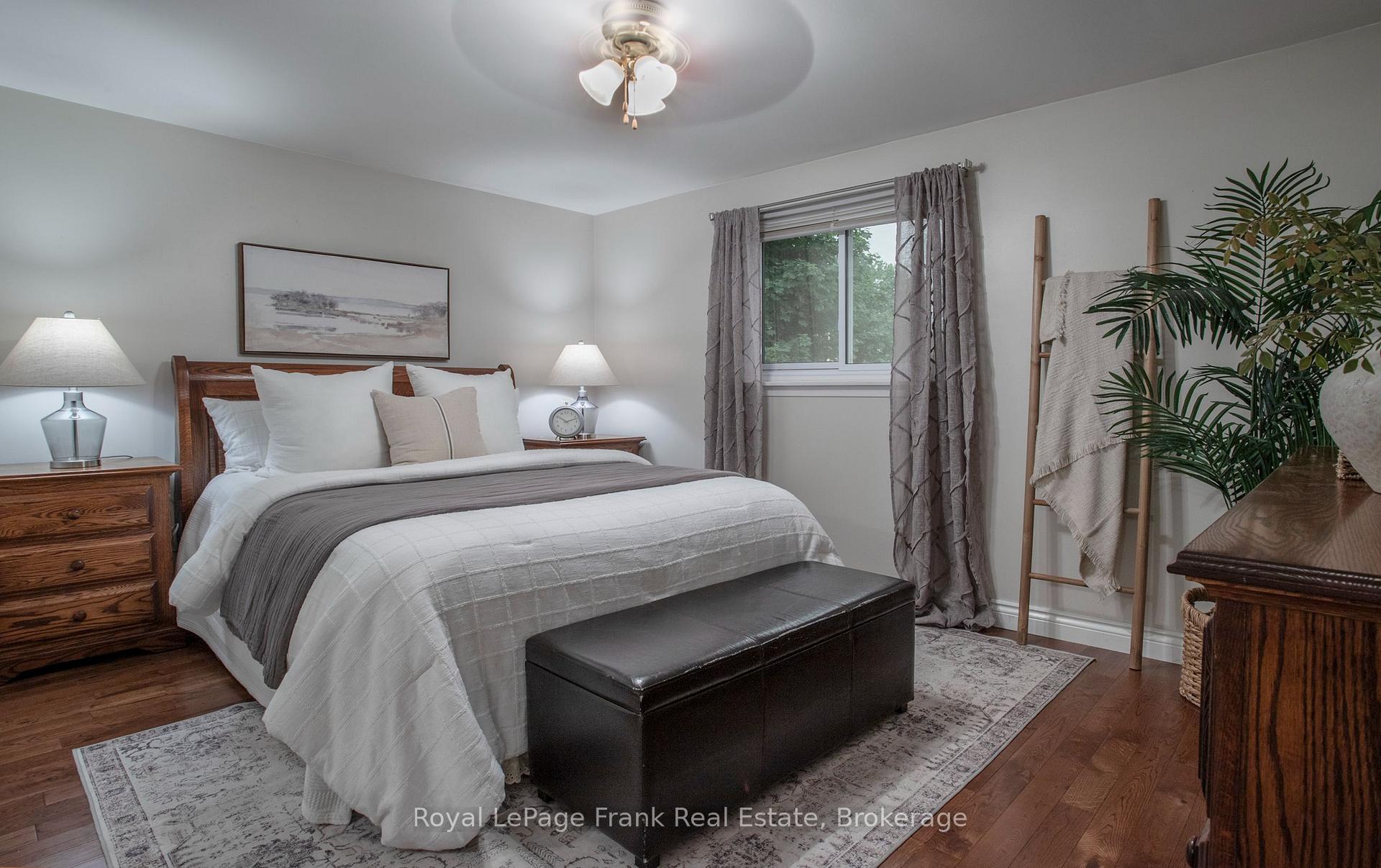 Photo 27 of 34 Baker Road, Ajax, South East — HOMEH