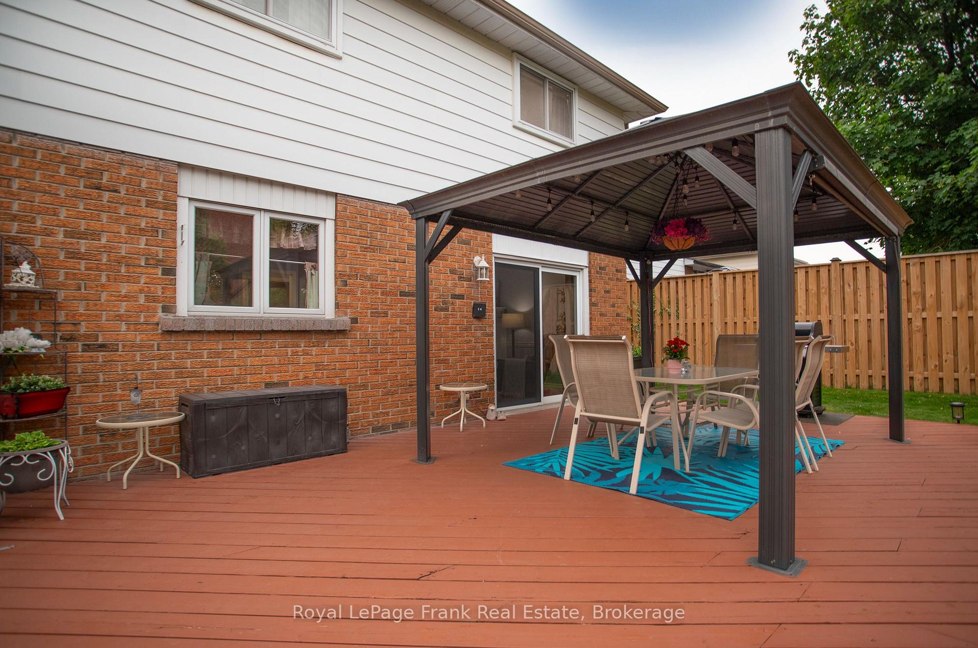 Photo 36 of 34 Baker Road, Ajax, South East — HOMEH