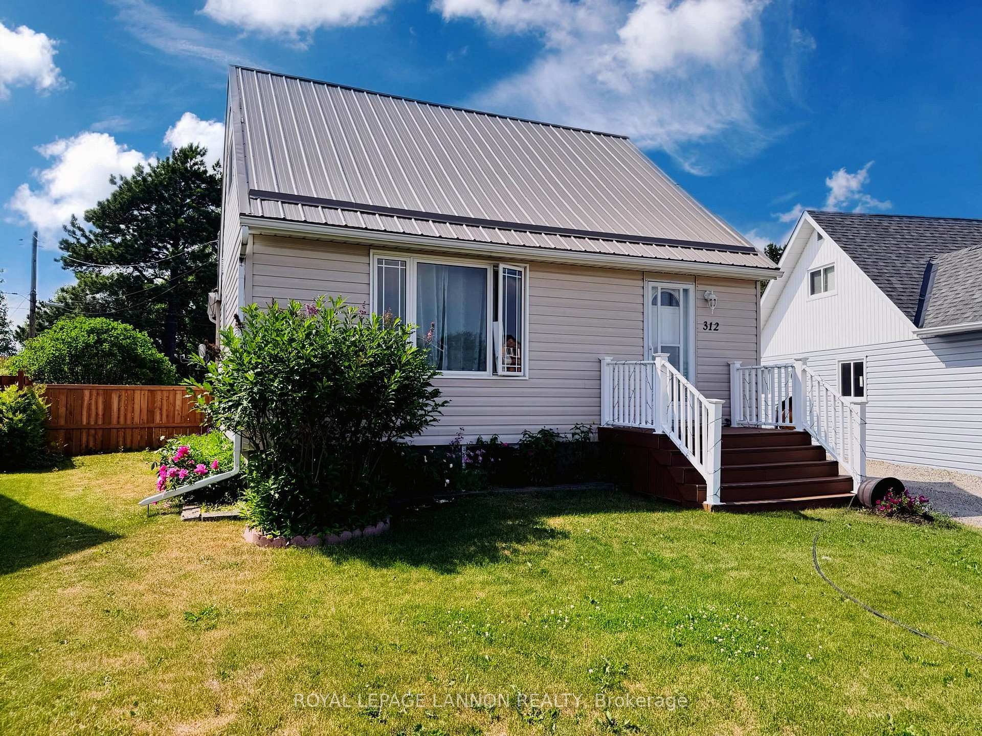 Photo 1 of 312 Ball Park Crescent, Greenstone — HOMEH