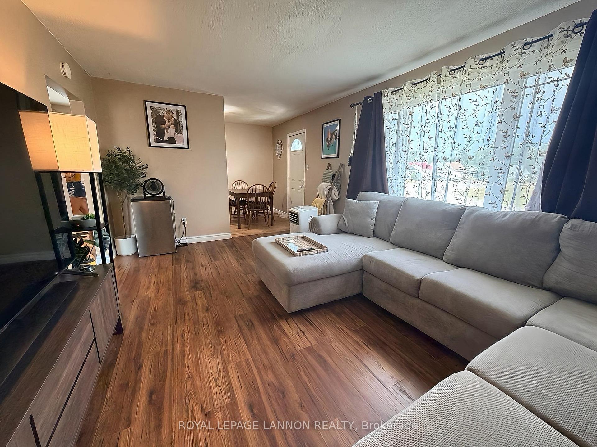 Photo 6 of 312 Ball Park Crescent, Greenstone — HOMEH