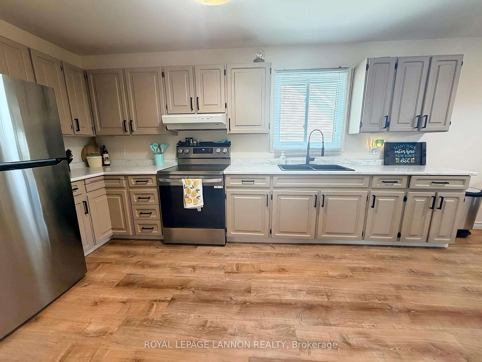 Photo 8 of 312 Ball Park Crescent, Greenstone — HOMEH
