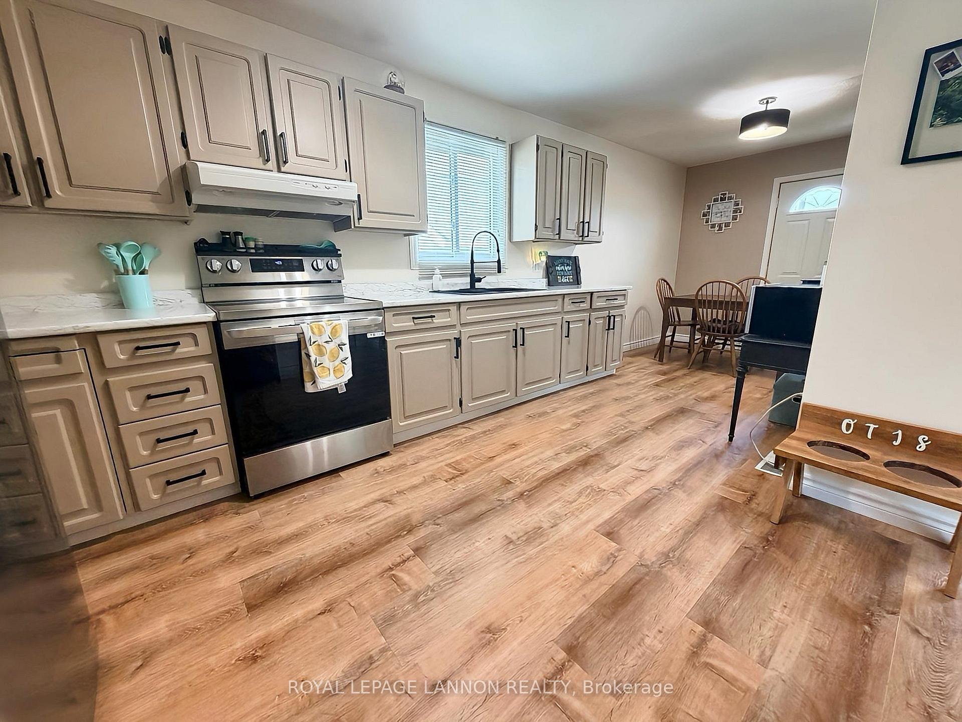 Photo 9 of 312 Ball Park Crescent, Greenstone — HOMEH