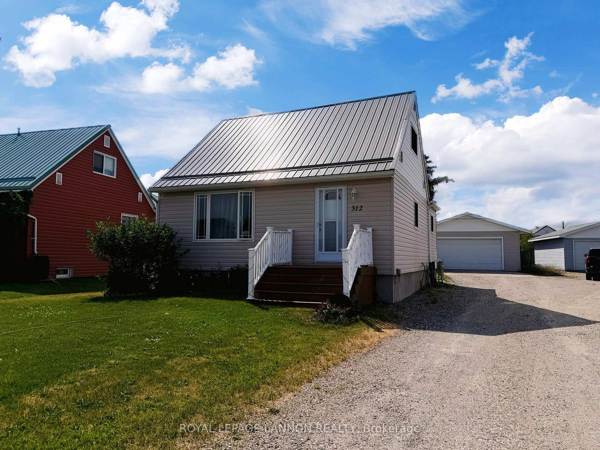Photo 28 of 312 Ball Park Crescent, Greenstone — HOMEH