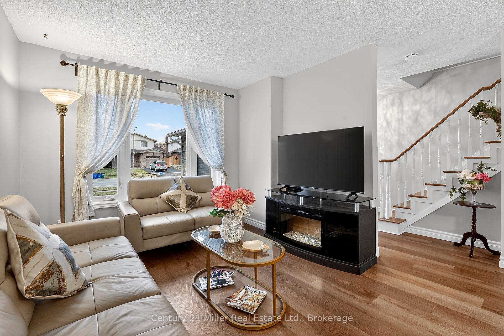 Photo 6 of 2451 Malcolm Crescent, Burlington, Brant Hills — HOMEH