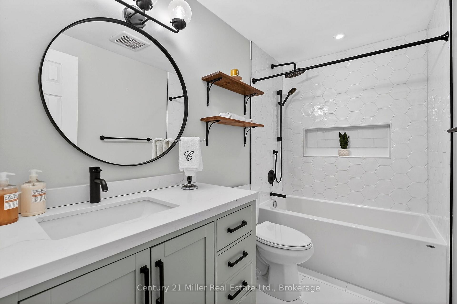 Photo 17 of 2451 Malcolm Crescent, Burlington, Brant Hills — HOMEH