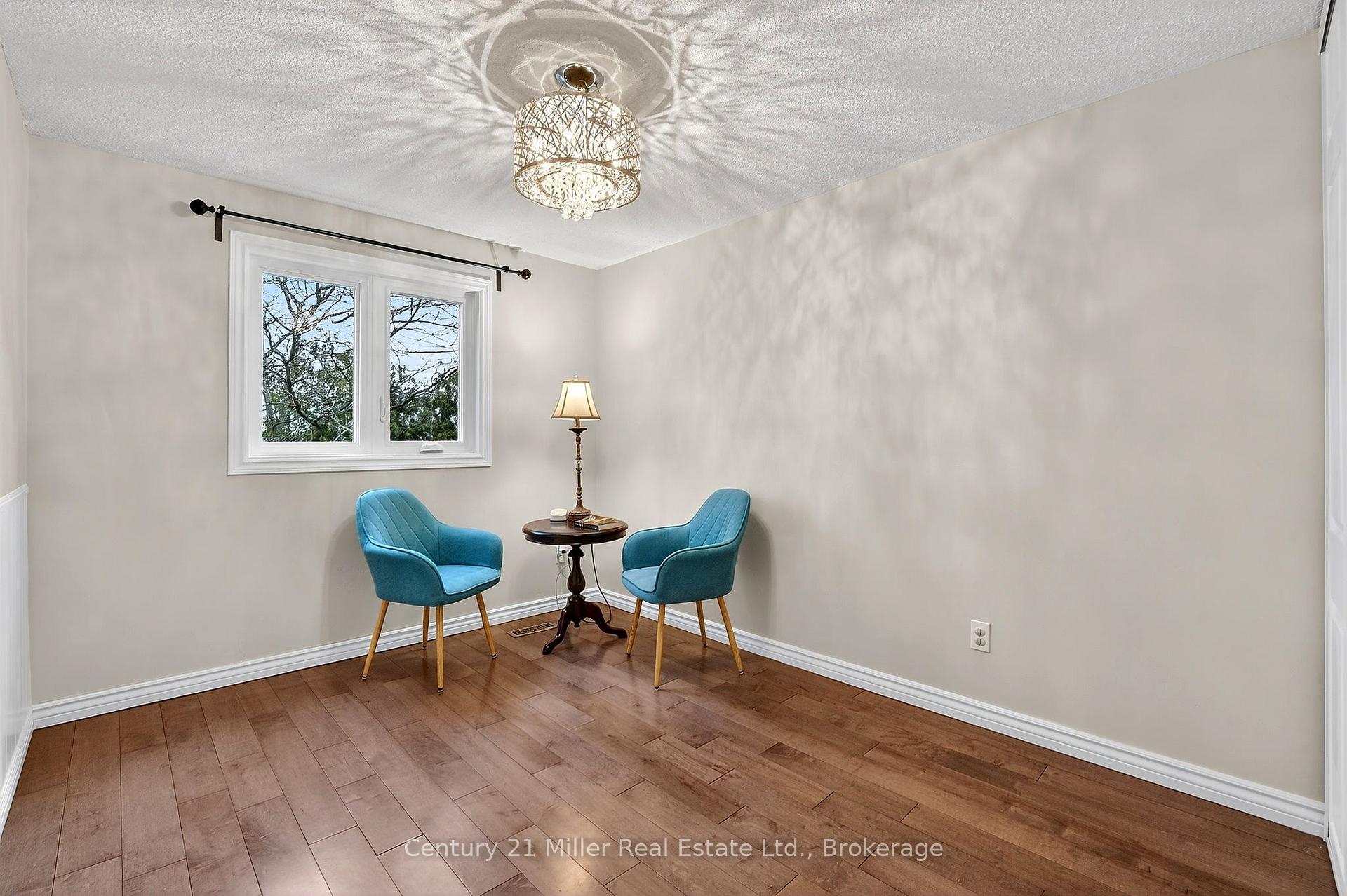 Photo 18 of 2451 Malcolm Crescent, Burlington, Brant Hills — HOMEH
