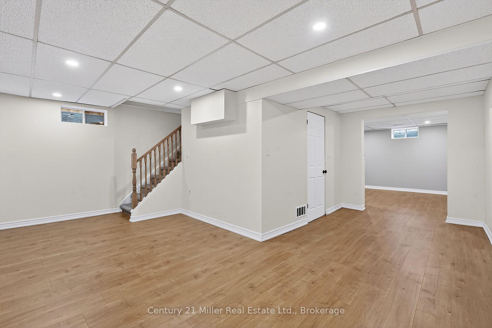 Photo 23 of 2451 Malcolm Crescent, Burlington, Brant Hills — HOMEH