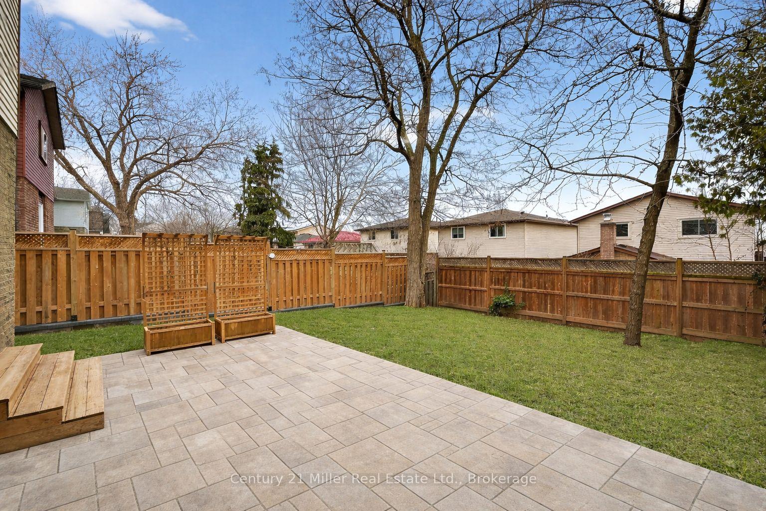 Photo 28 of 2451 Malcolm Crescent, Burlington, Brant Hills — HOMEH