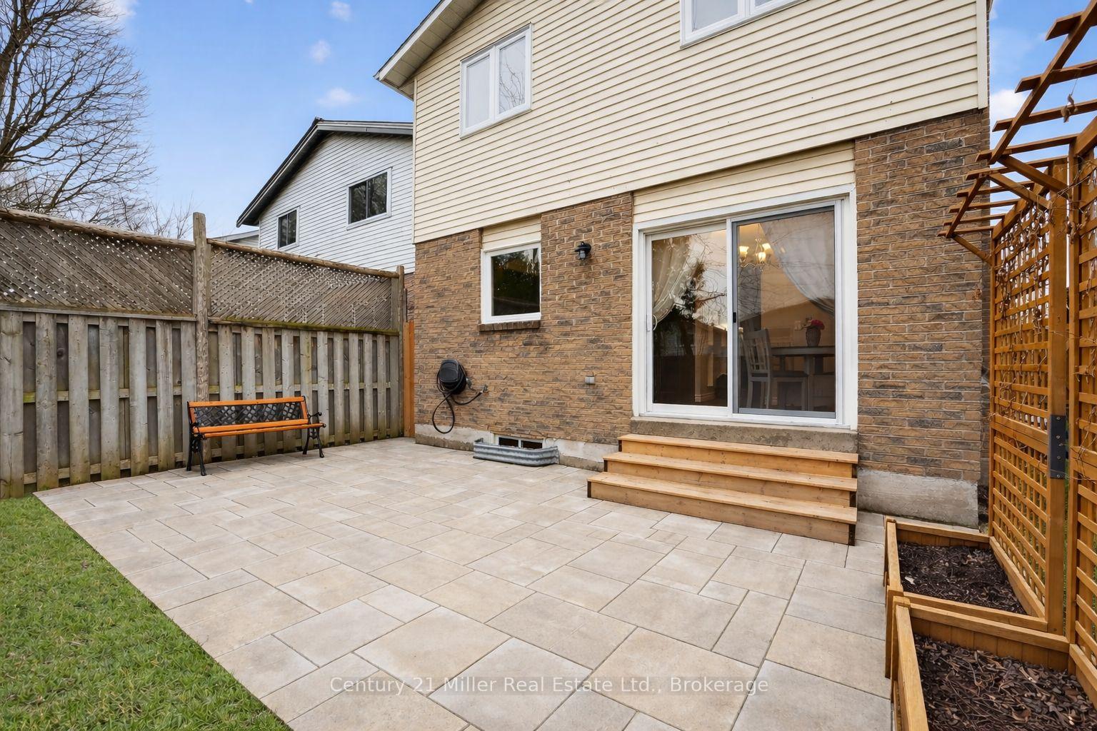 Photo 29 of 2451 Malcolm Crescent, Burlington, Brant Hills — HOMEH