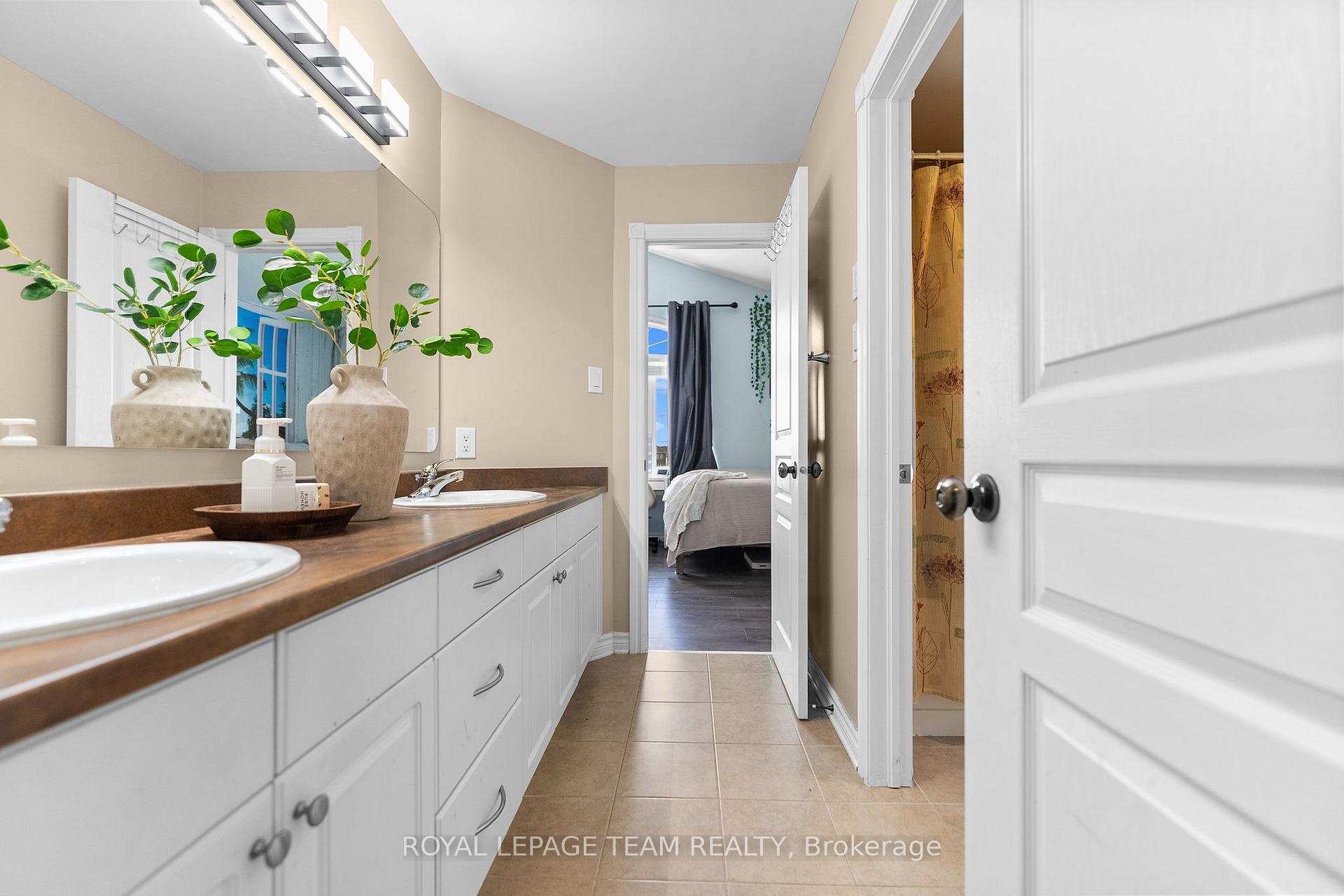 Photo 34 of 508 Dusty Miller Crescent, Ottawa, Riverside South/Gloucester Glen — HOMEH