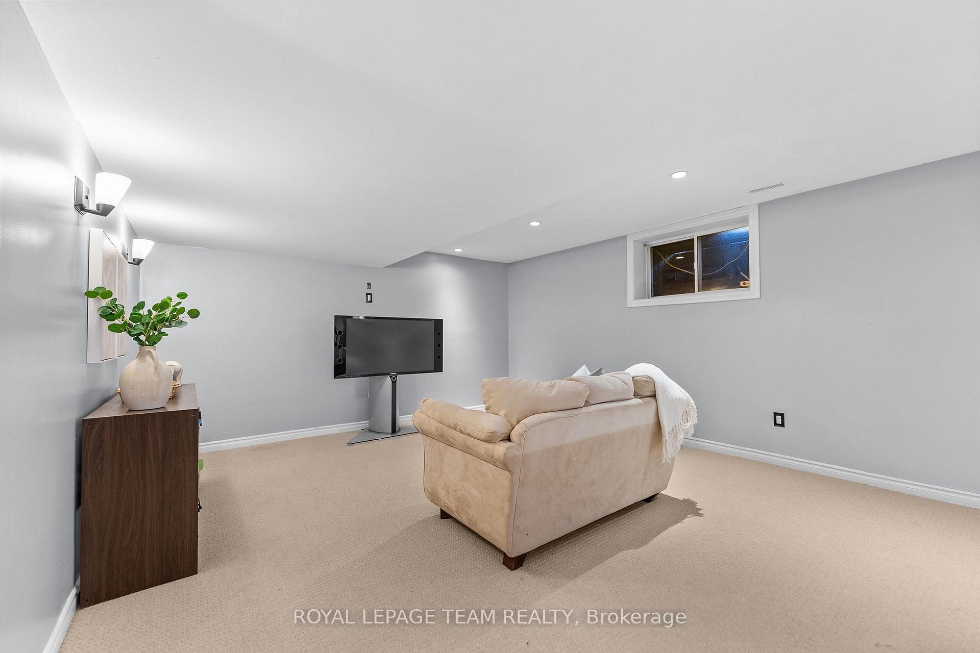 Photo 35 of 508 Dusty Miller Crescent, Ottawa, Riverside South/Gloucester Glen — HOMEH