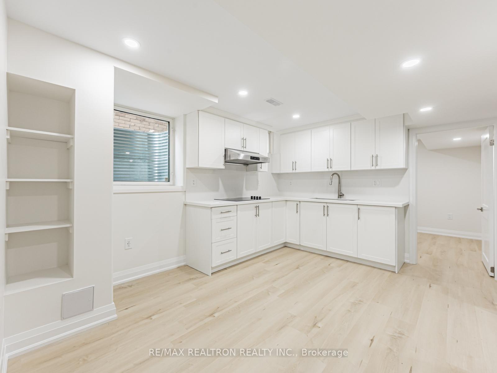 Photo 10 of 91 Mcroberts Crescent, Clarington, Courtice — HOMEH