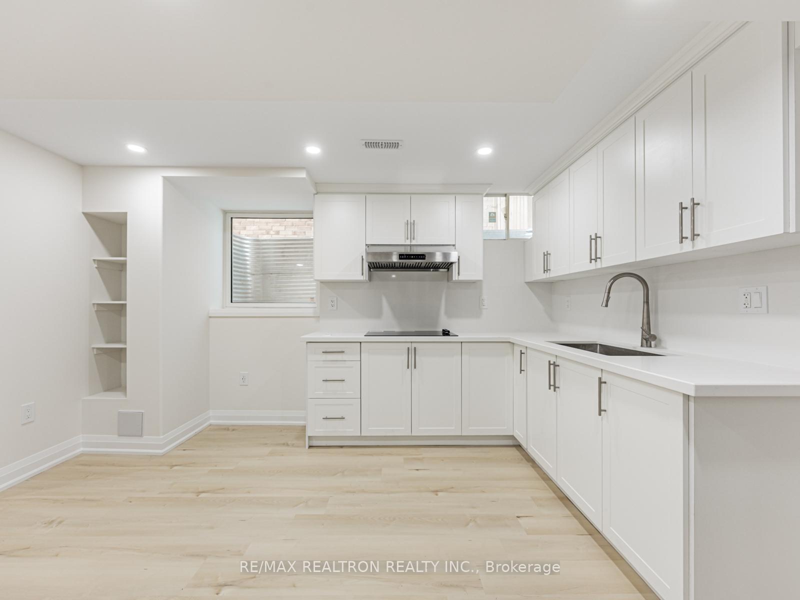 Photo 12 of 91 Mcroberts Crescent, Clarington, Courtice — HOMEH