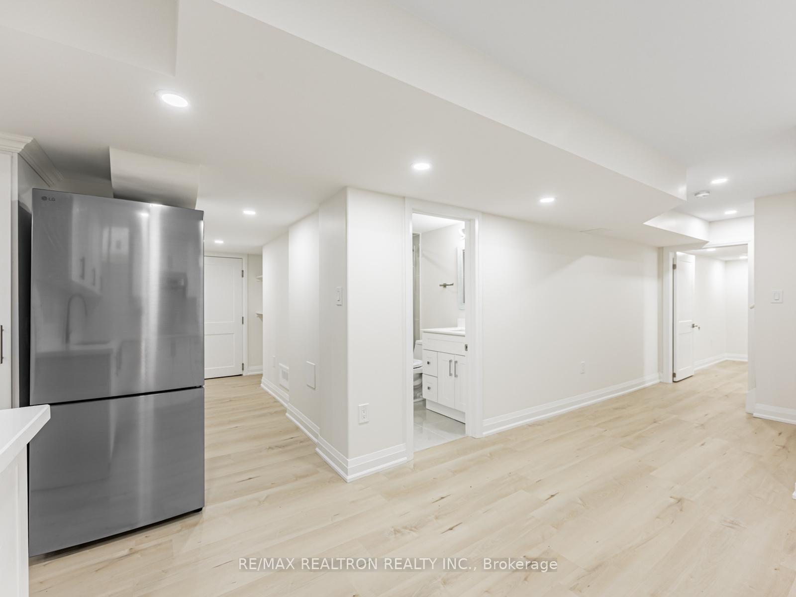 Photo 14 of 91 Mcroberts Crescent, Clarington, Courtice — HOMEH
