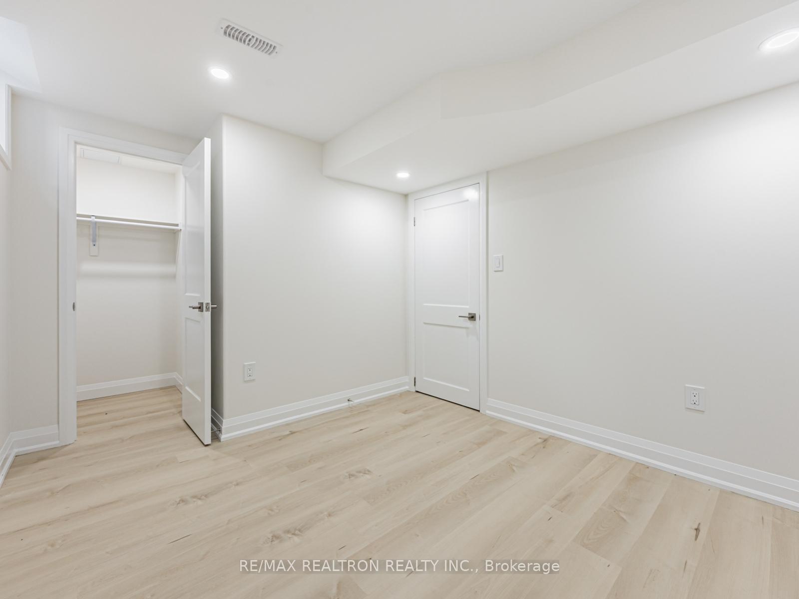 Photo 27 of 91 Mcroberts Crescent, Clarington, Courtice — HOMEH