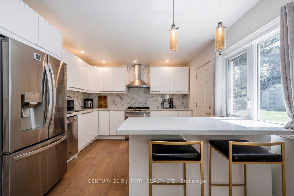 Photo 7 of 1 Ottaway Avenue, Barrie, East Bayfield — HOMEH