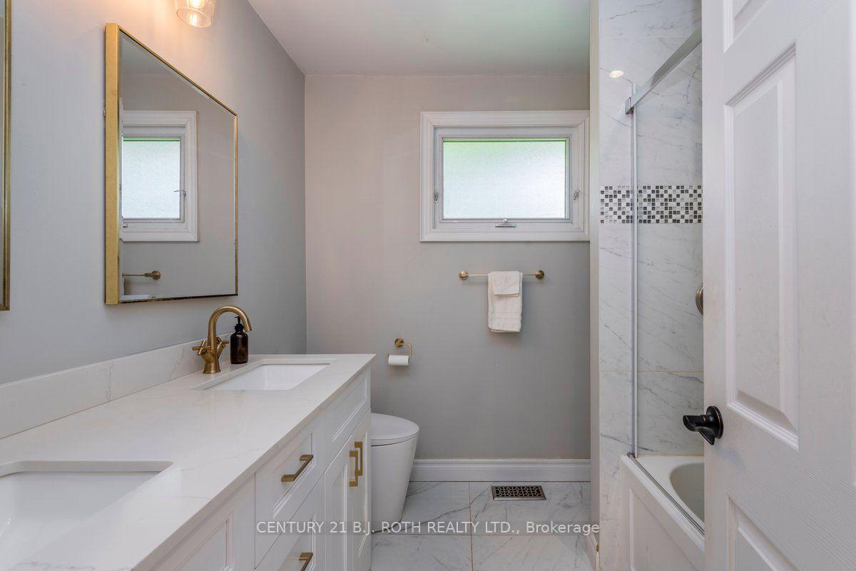 Photo 12 of 1 Ottaway Avenue, Barrie, East Bayfield — HOMEH