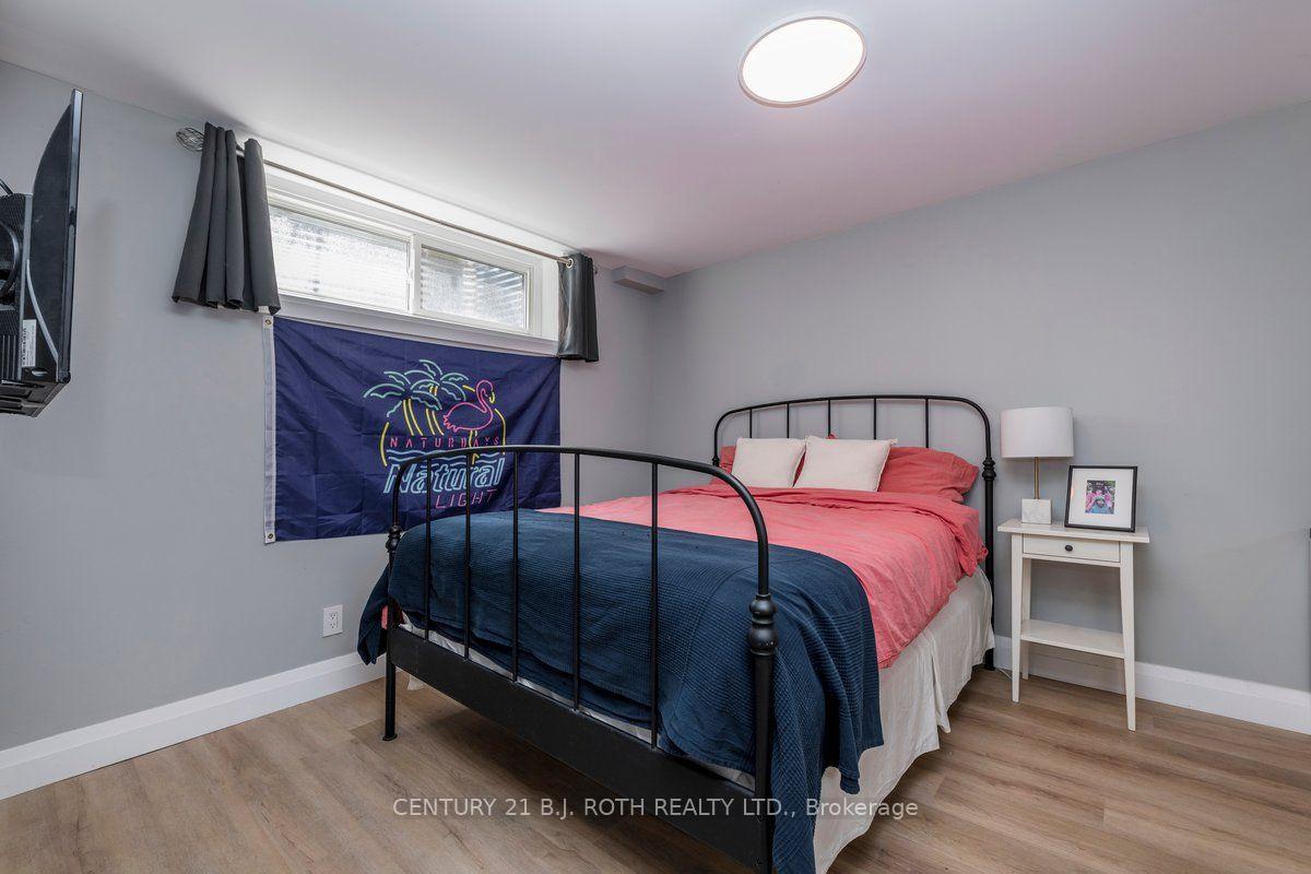 Photo 21 of 1 Ottaway Avenue, Barrie, East Bayfield — HOMEH