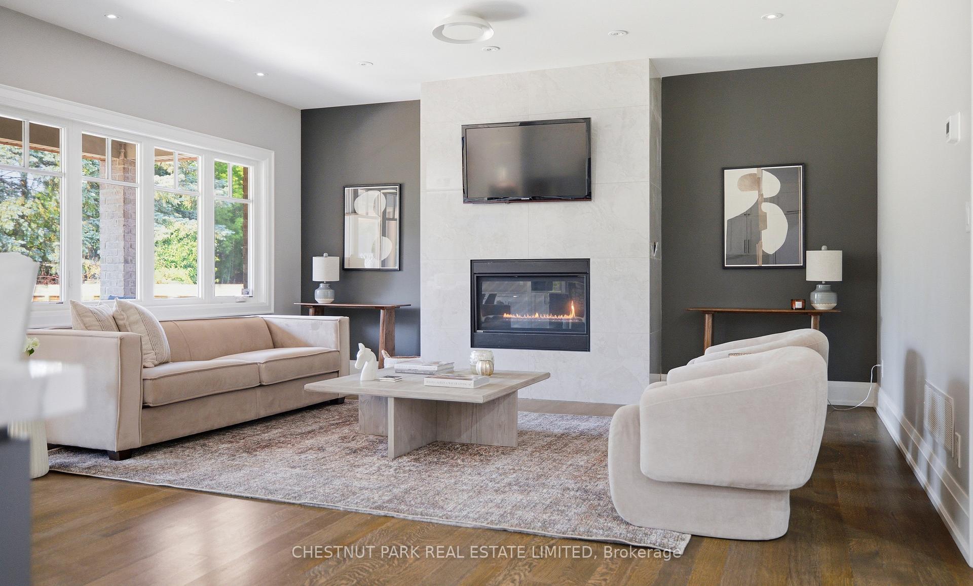 Photo 13 of 50 Blackforest Drive, Richmond Hill, Oak Ridges — HOMEH