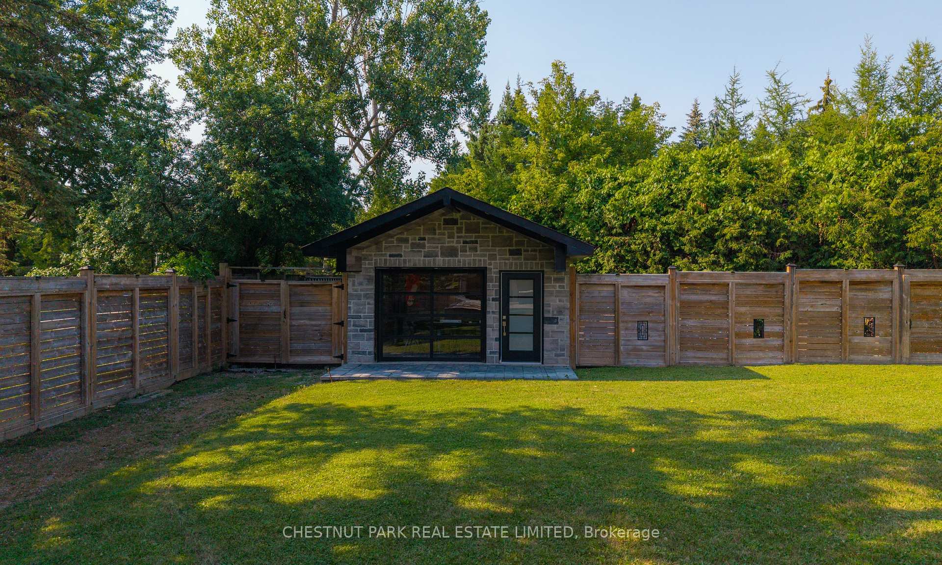 Photo 47 of 50 Blackforest Drive, Richmond Hill, Oak Ridges — HOMEH