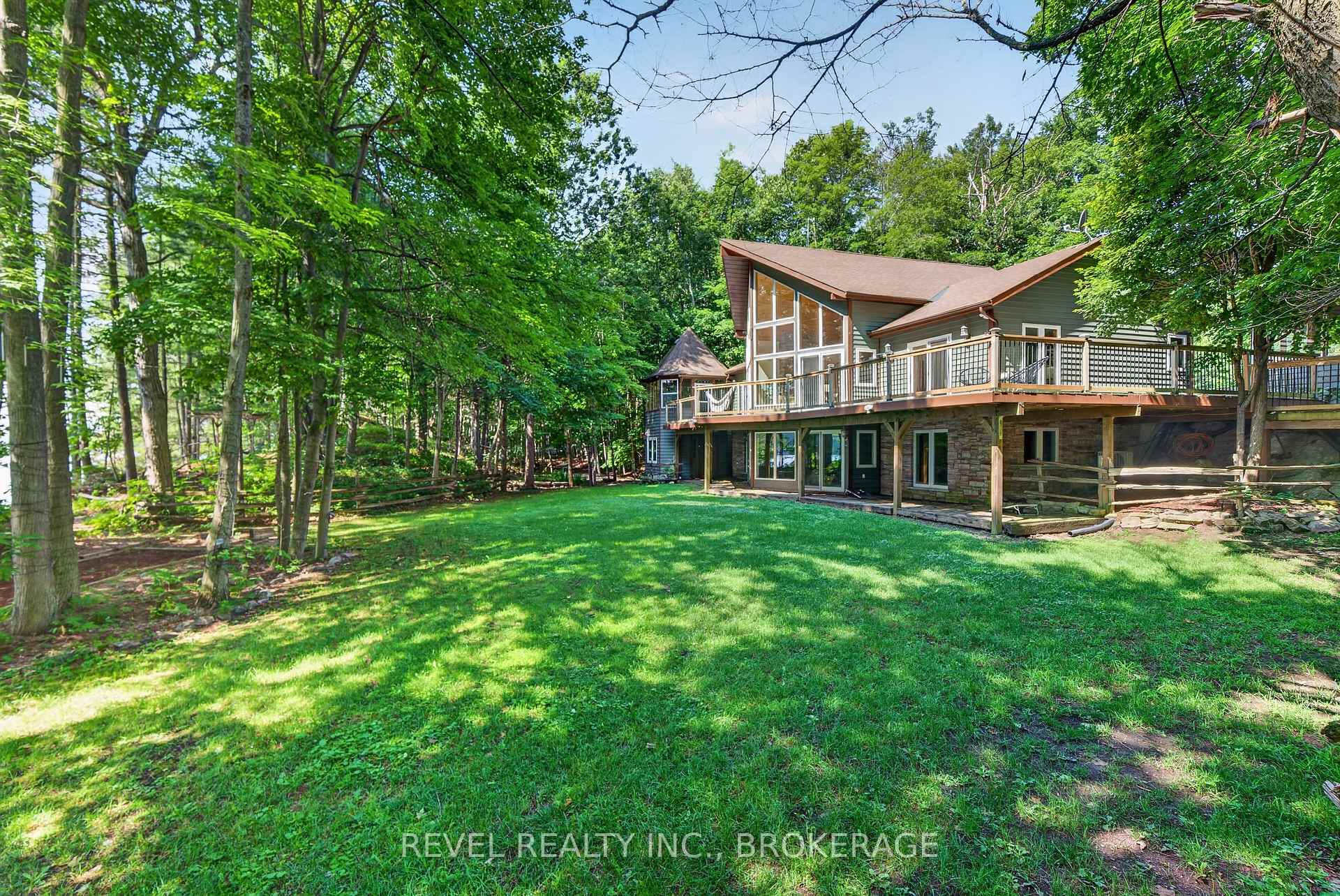 Photo 1 of 507 Frye Lane, Frontenac, Frontenac South — HOMEH