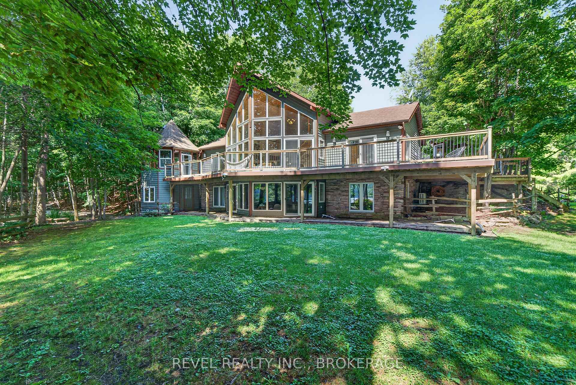 Photo 2 of 507 Frye Lane, Frontenac, Frontenac South — HOMEH