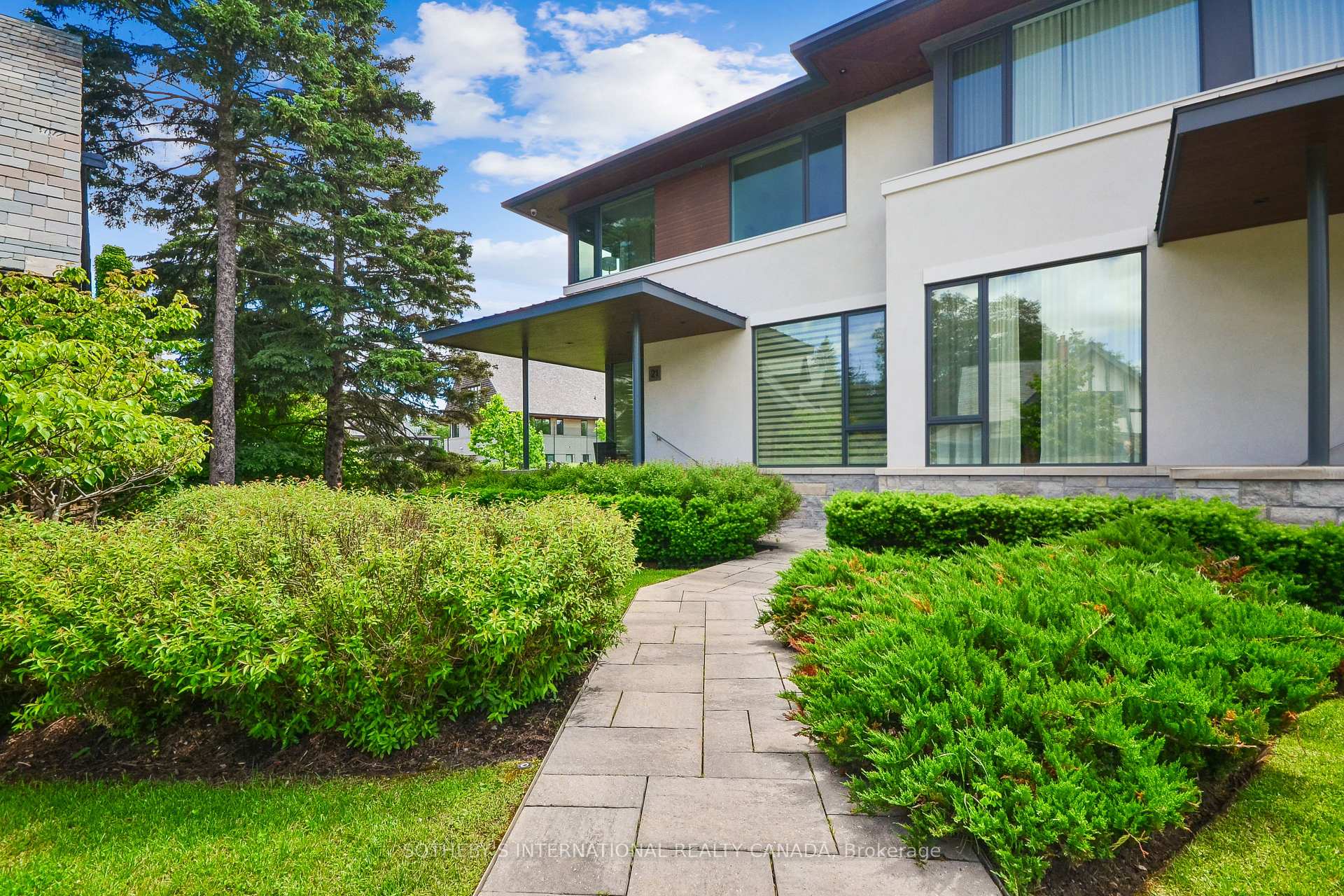 Photo 1 of Unit 21, 10 Maple Grove Drive, Oakville, Morrison — HOMEH