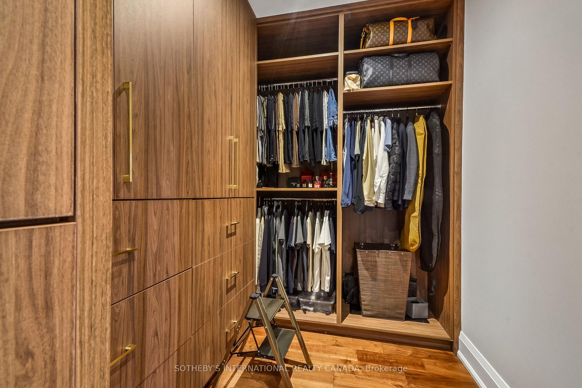 Photo 21 of Unit 21, 10 Maple Grove Drive, Oakville, Morrison — HOMEH