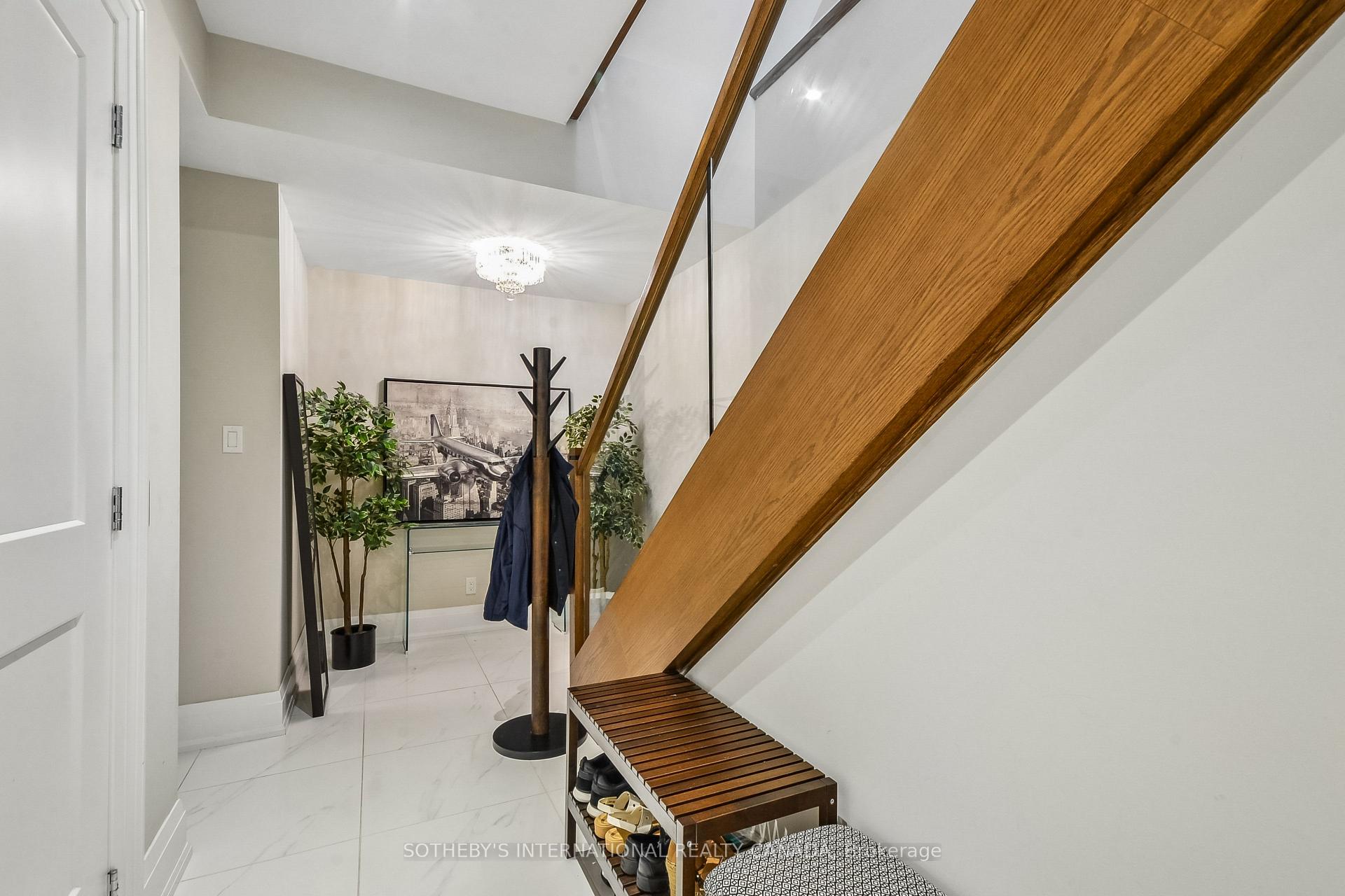 Photo 28 of Unit 21, 10 Maple Grove Drive, Oakville, Morrison — HOMEH