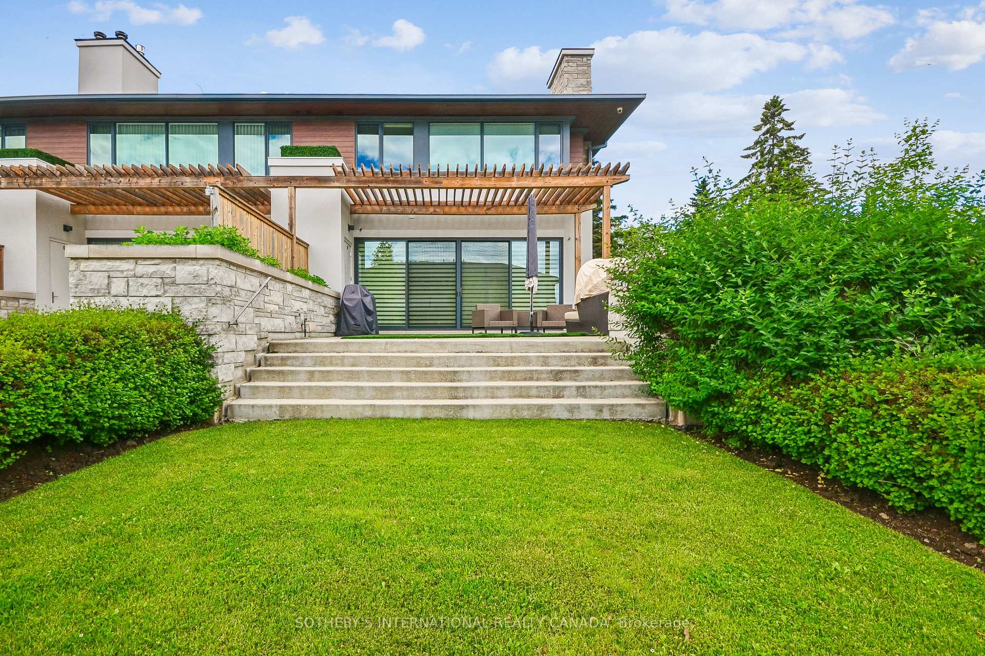 Photo 35 of Unit 21, 10 Maple Grove Drive, Oakville, Morrison — HOMEH
